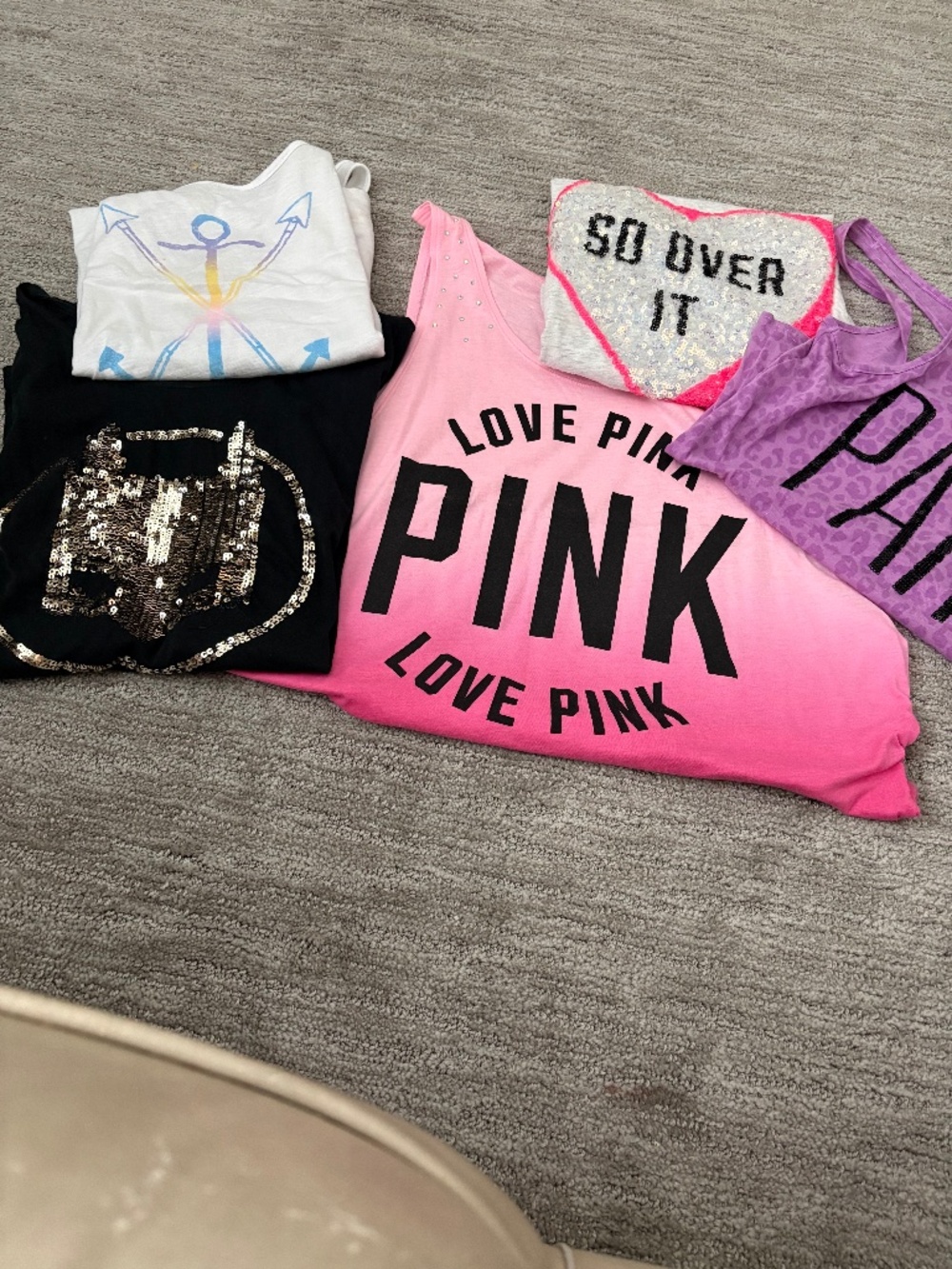 Tee shirts